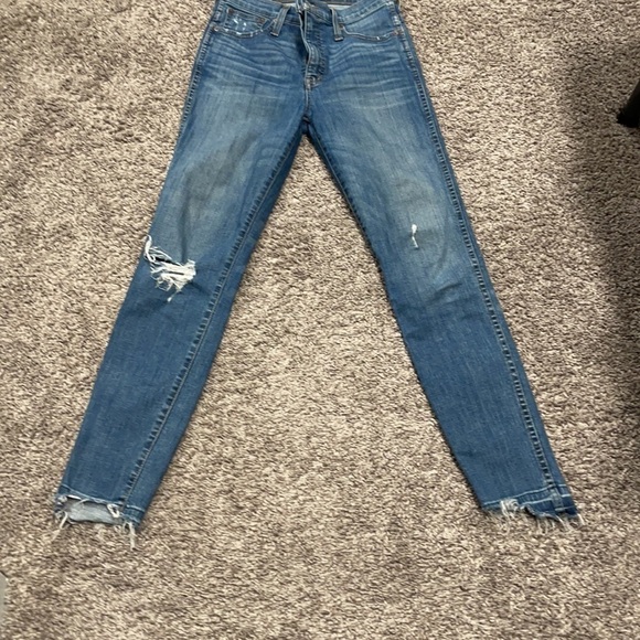 Madewell 10" High-Rise Skinny Jeans: Drop Step-Hem Edition size 25 - Picture 3 of 13
